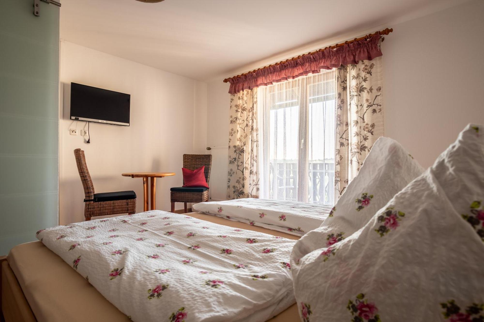 Pension Ambros Büchlberg Esterno foto
